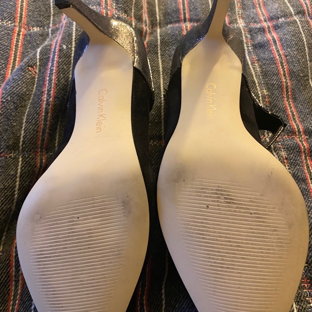 Shoes - Picture 3 of 4